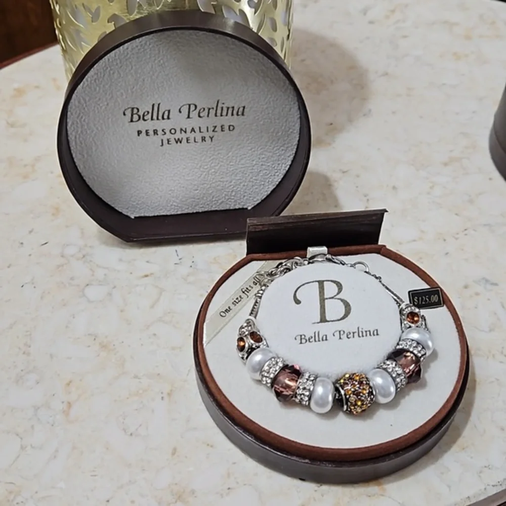 NWT BELLA PERLINA BROWN GOLD WHITE PEARL SILVER‎ CHARM BRACELET